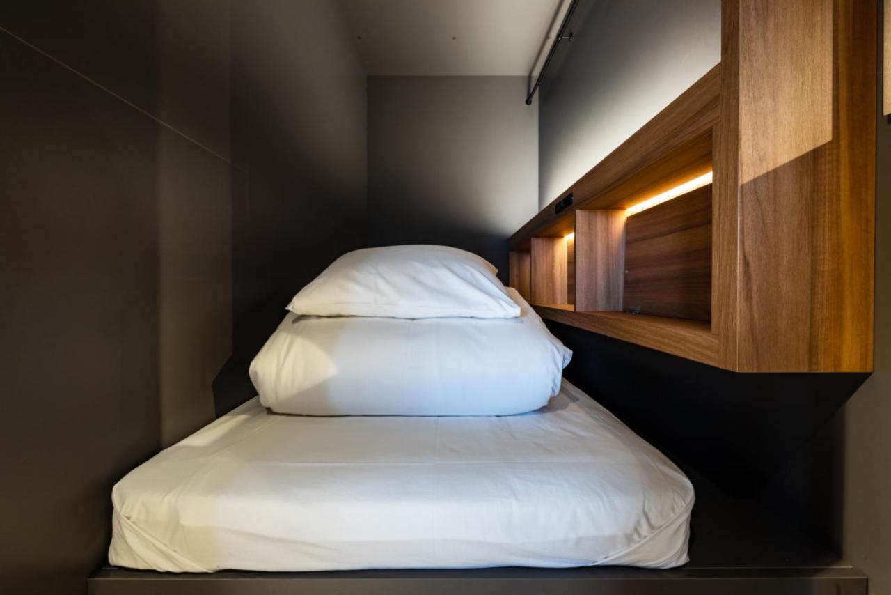 Unplan Fukuoka Hostel Fukuoka  Kültér fotó