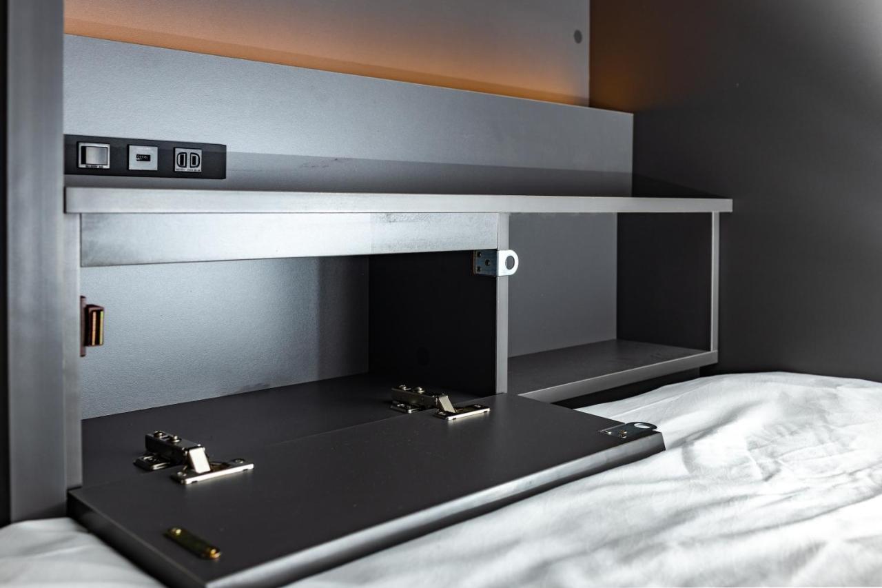 Unplan Fukuoka Hostel Fukuoka  Kültér fotó